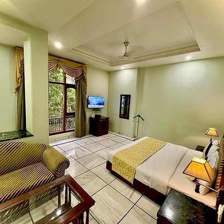 Hotel Florence Inn, Karol Bagh, New Delhi, 2 Min From Metro ภายนอก รูปภาพ