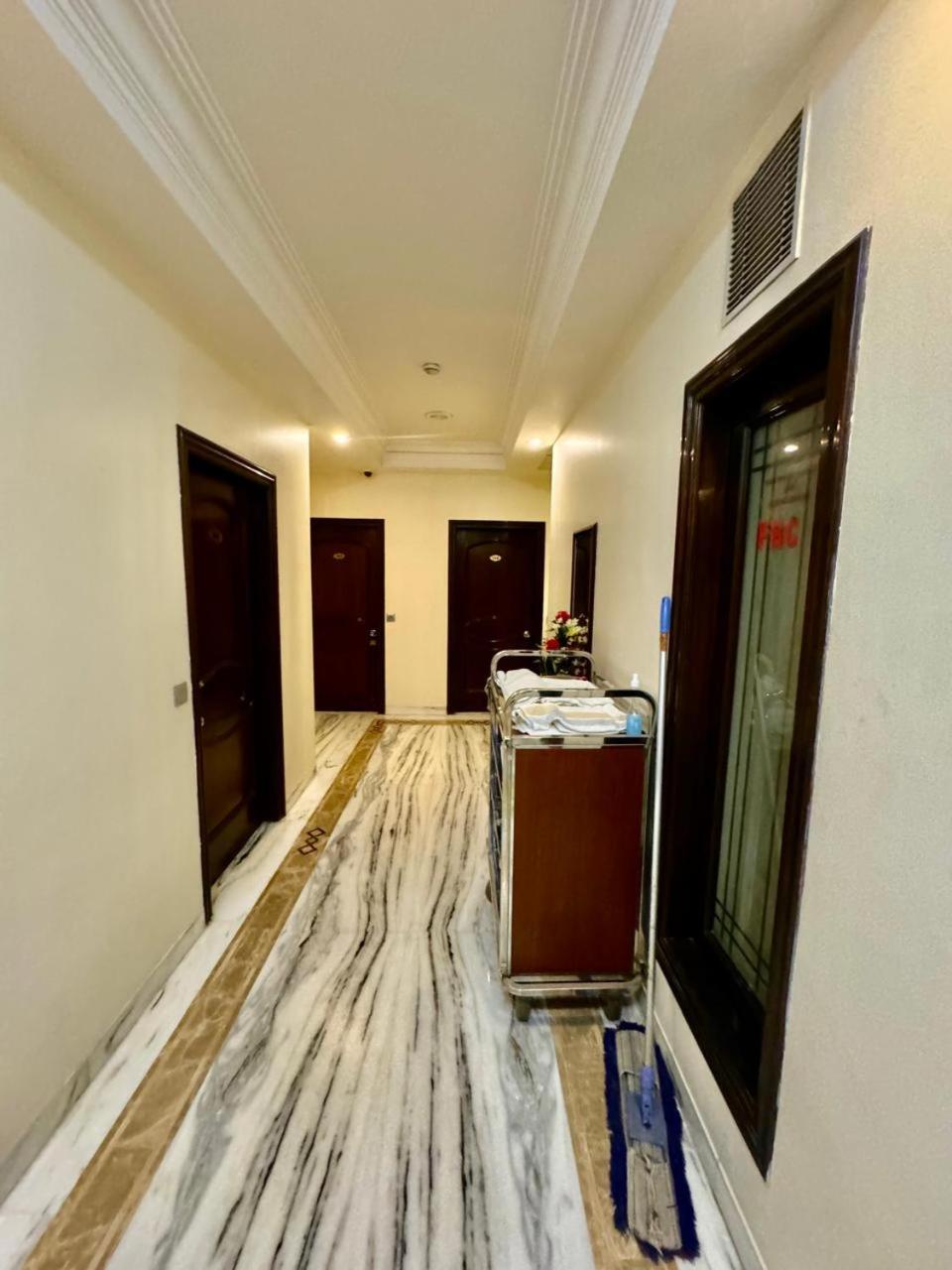 Hotel Florence Inn, Karol Bagh, New Delhi, 2 Min From Metro ภายนอก รูปภาพ