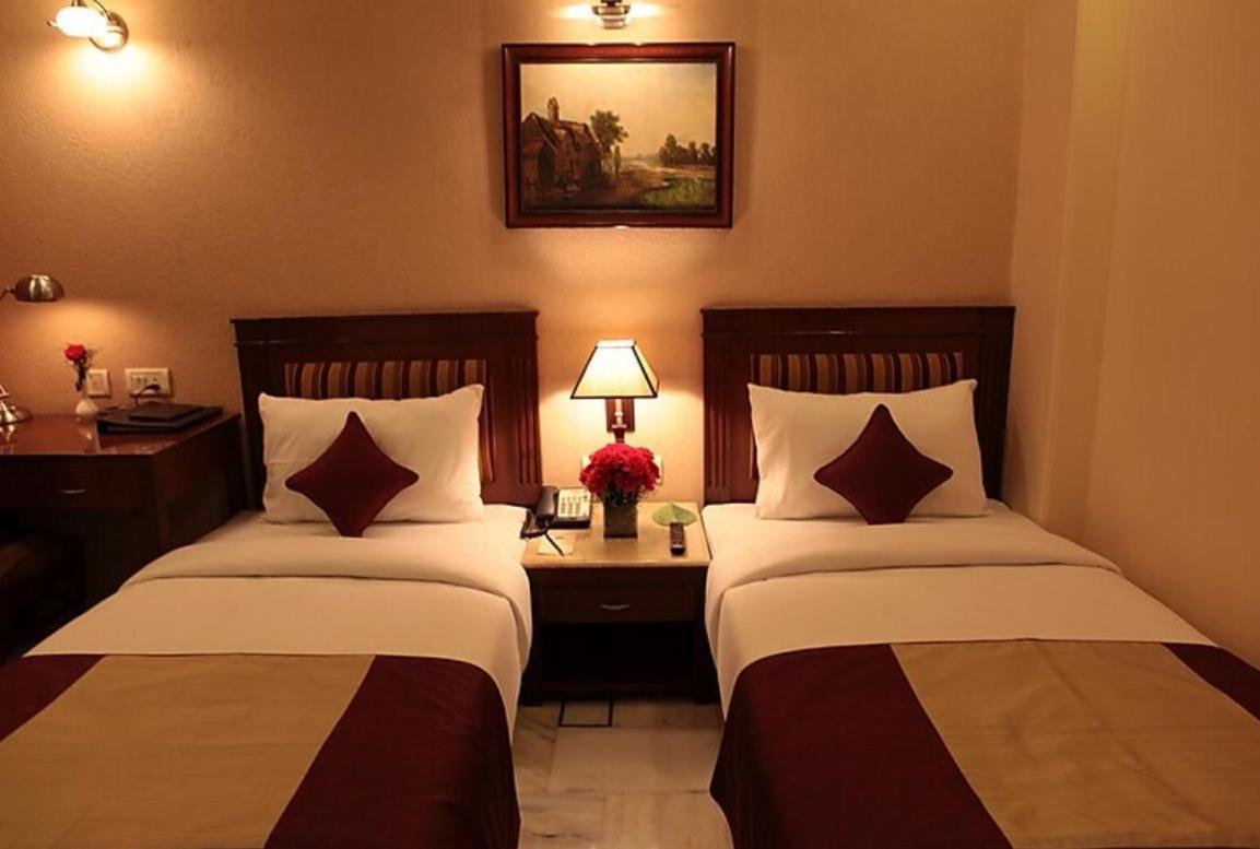 Hotel Florence Inn, Karol Bagh, New Delhi, 2 Min From Metro ภายนอก รูปภาพ