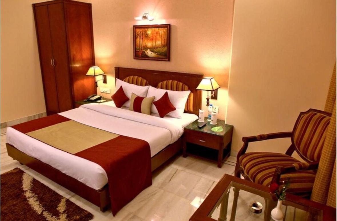 Hotel Florence Inn, Karol Bagh, New Delhi, 2 Min From Metro ภายนอก รูปภาพ