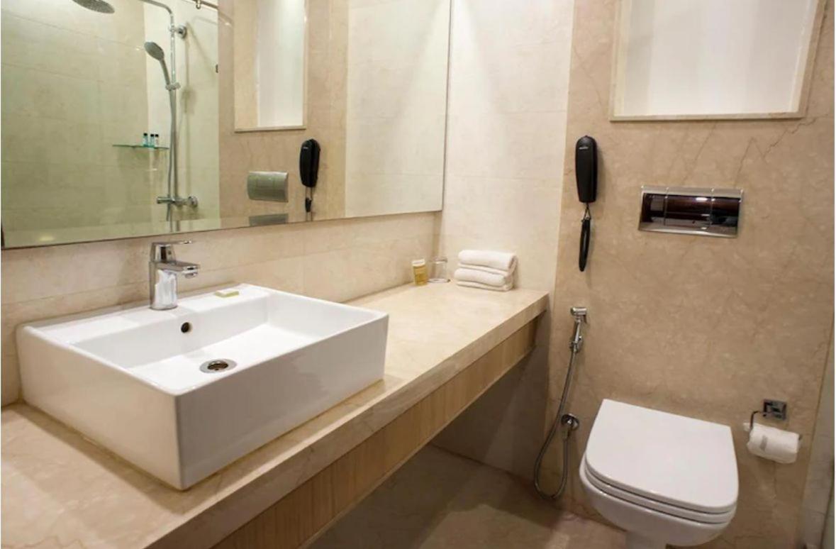 Hotel Florence Inn, Karol Bagh, New Delhi, 2 Min From Metro ภายนอก รูปภาพ